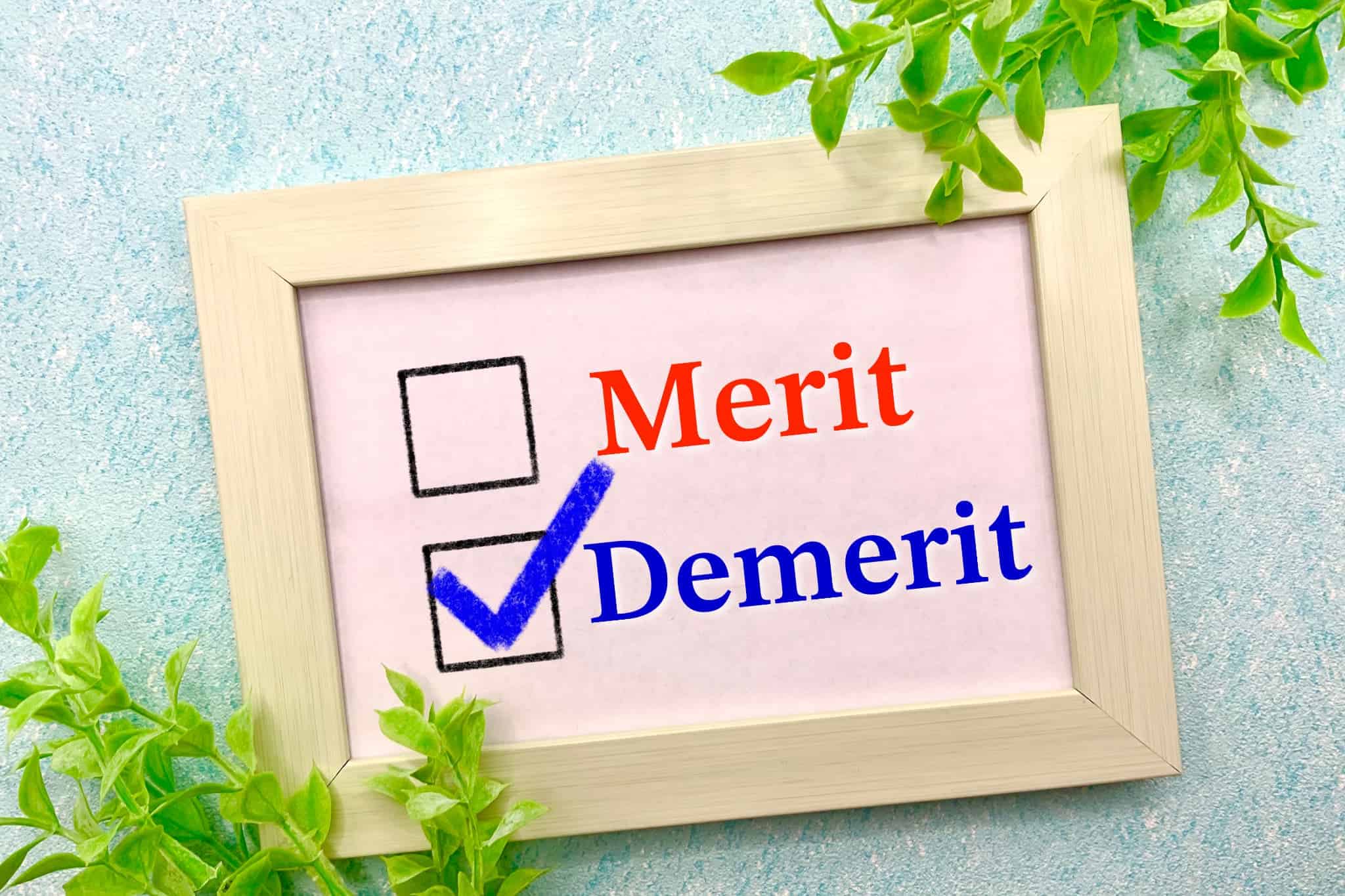 MFTのデメリットを説明するイメージ